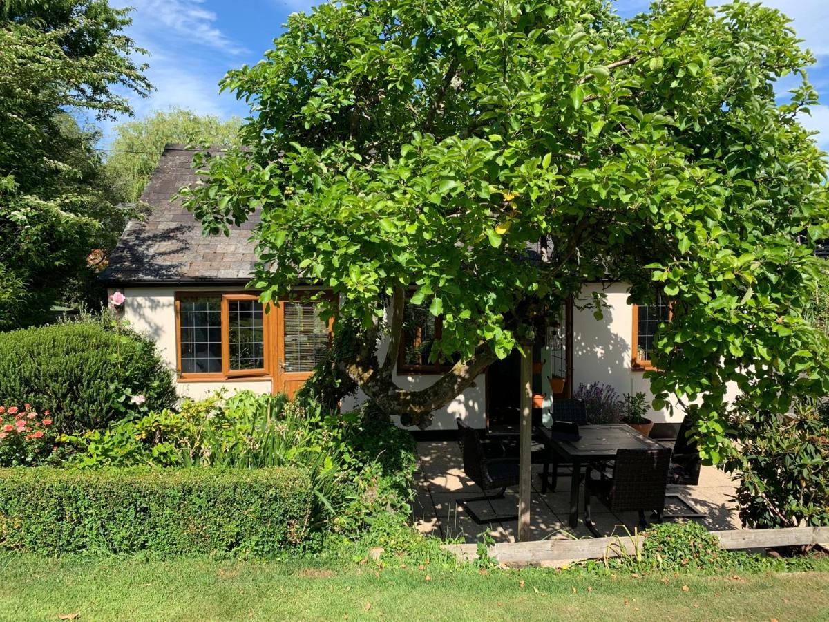 Newton Farmhouse Whiteparish Exterior foto